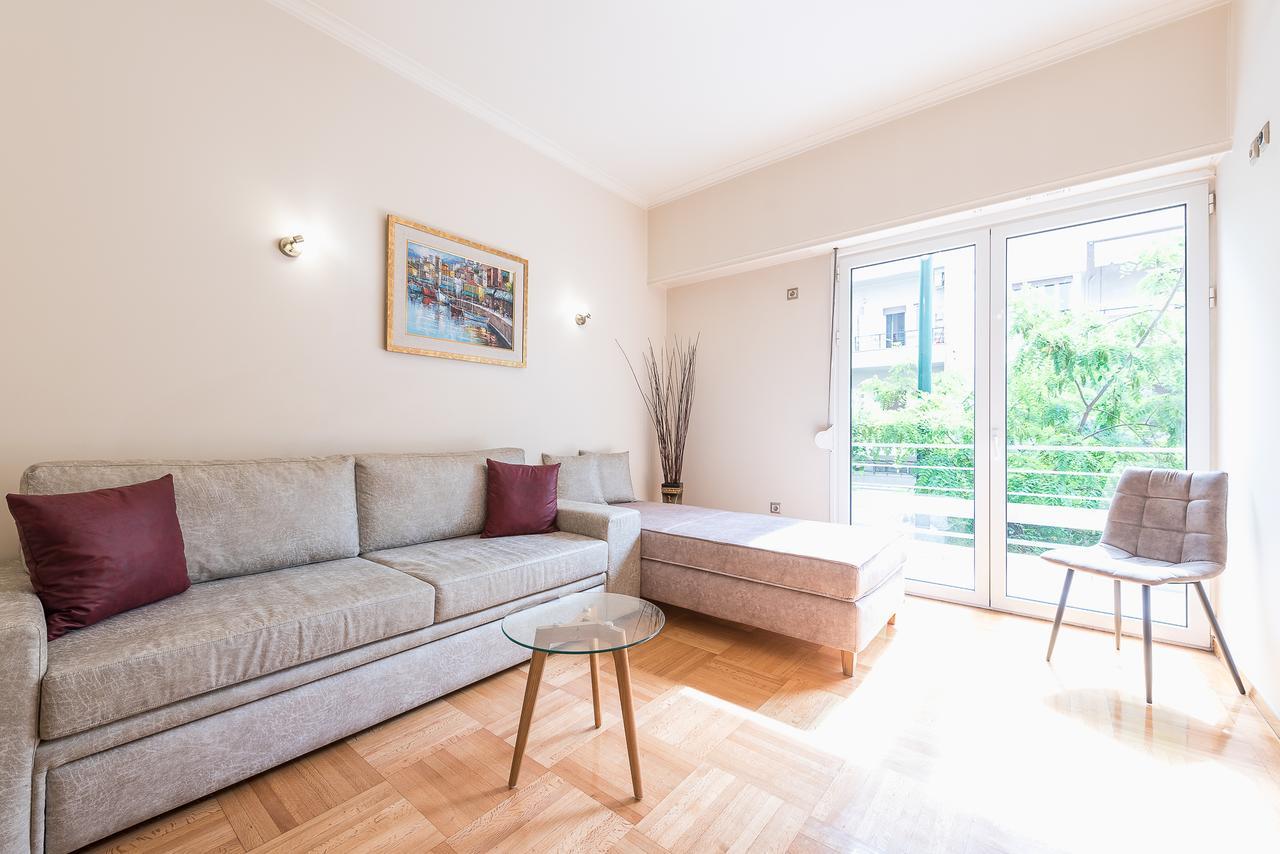 Victoria Familia Apartments Афины Экстерьер фото