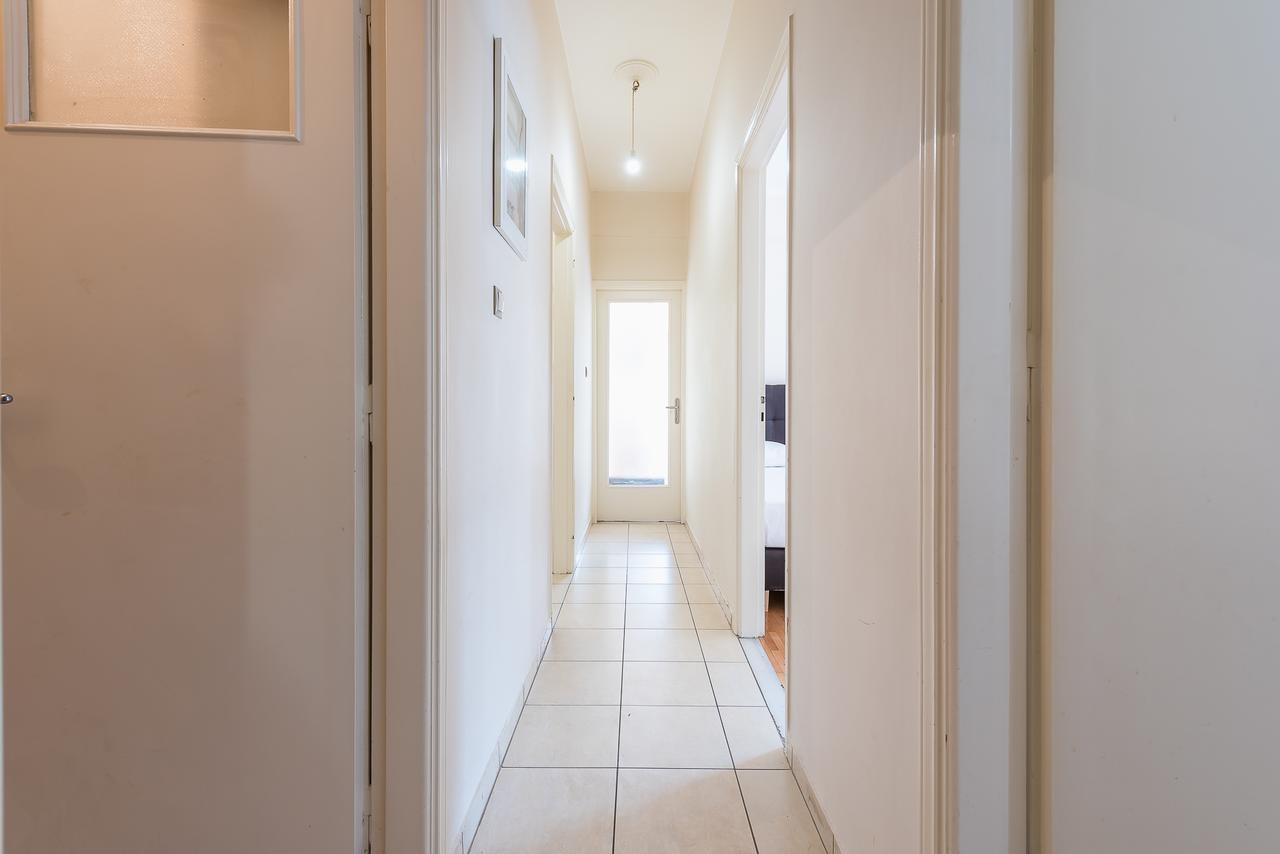 Victoria Familia Apartments Афины Экстерьер фото