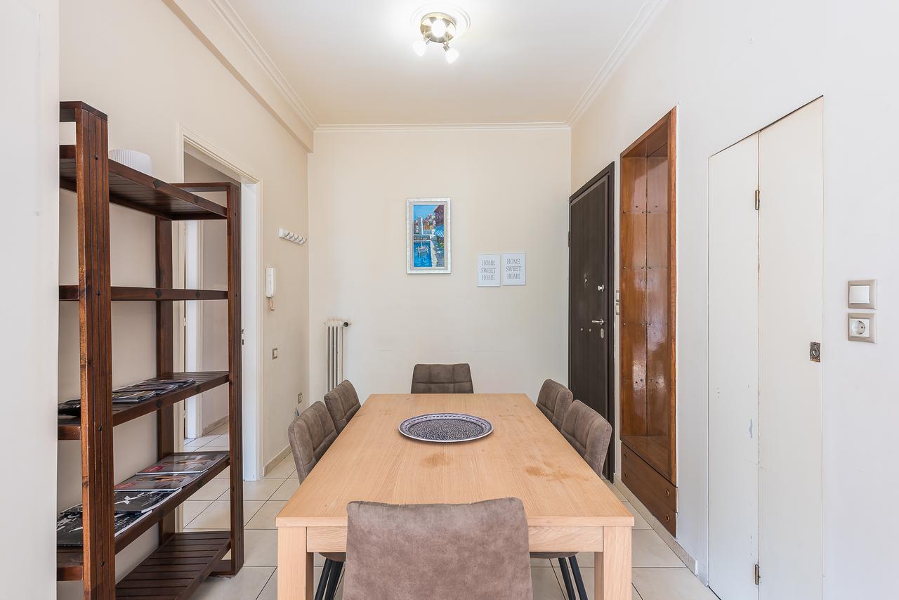 Victoria Familia Apartments Афины Экстерьер фото