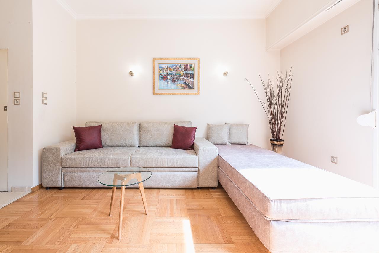 Victoria Familia Apartments Афины Экстерьер фото